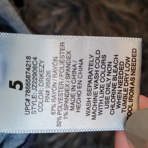 JORDACHE JEAN BUNDLE - Picture 14 of 14
